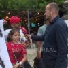 VIDEO/ Tifozë nga Zvicra e Gjermania për kuqezinjtë